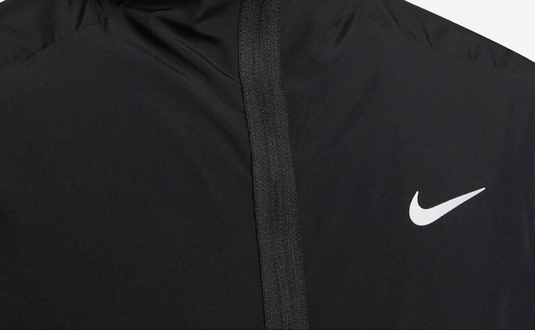 Nike DRI-FITブラック フード付きウィンドブレーカージム・筋トレ・
