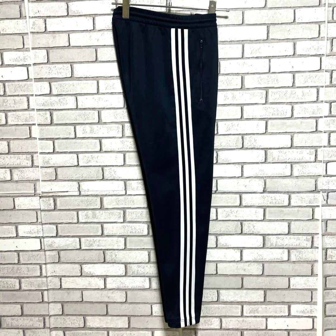 セール《美品》adidas originals☆ジャージパンツ 刺繡ロゴ M 紺