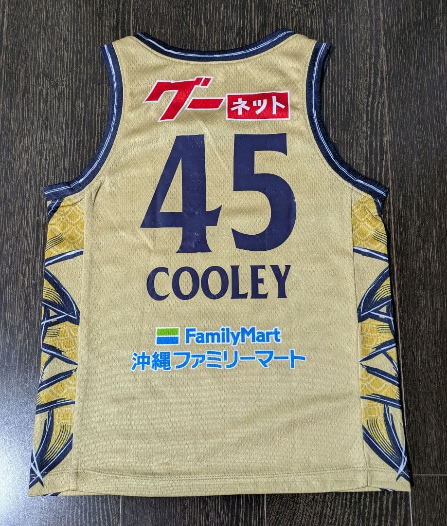 琉球ゴールデンキングス　クーリー選手　キッズユニフォーム　130サイズ　②