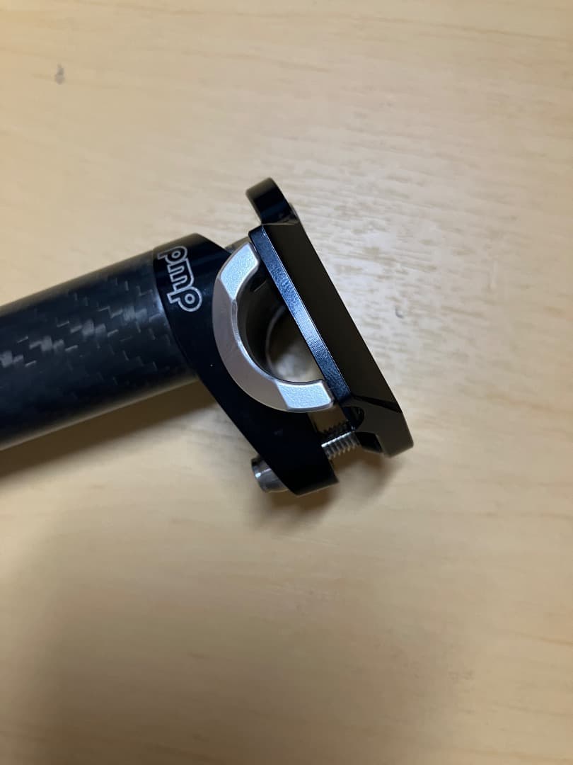 PMP 軽量カーボンシートポストφ27.2mm　220mm 166g中古