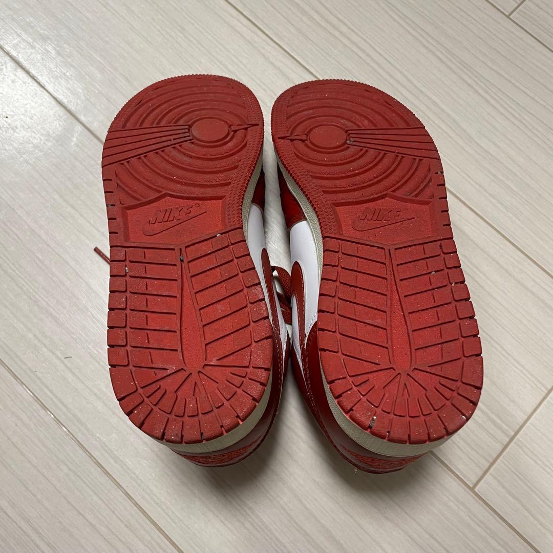 ナイキJORDAN BRAND AIR JORDAN 1 LOW SE (GS)