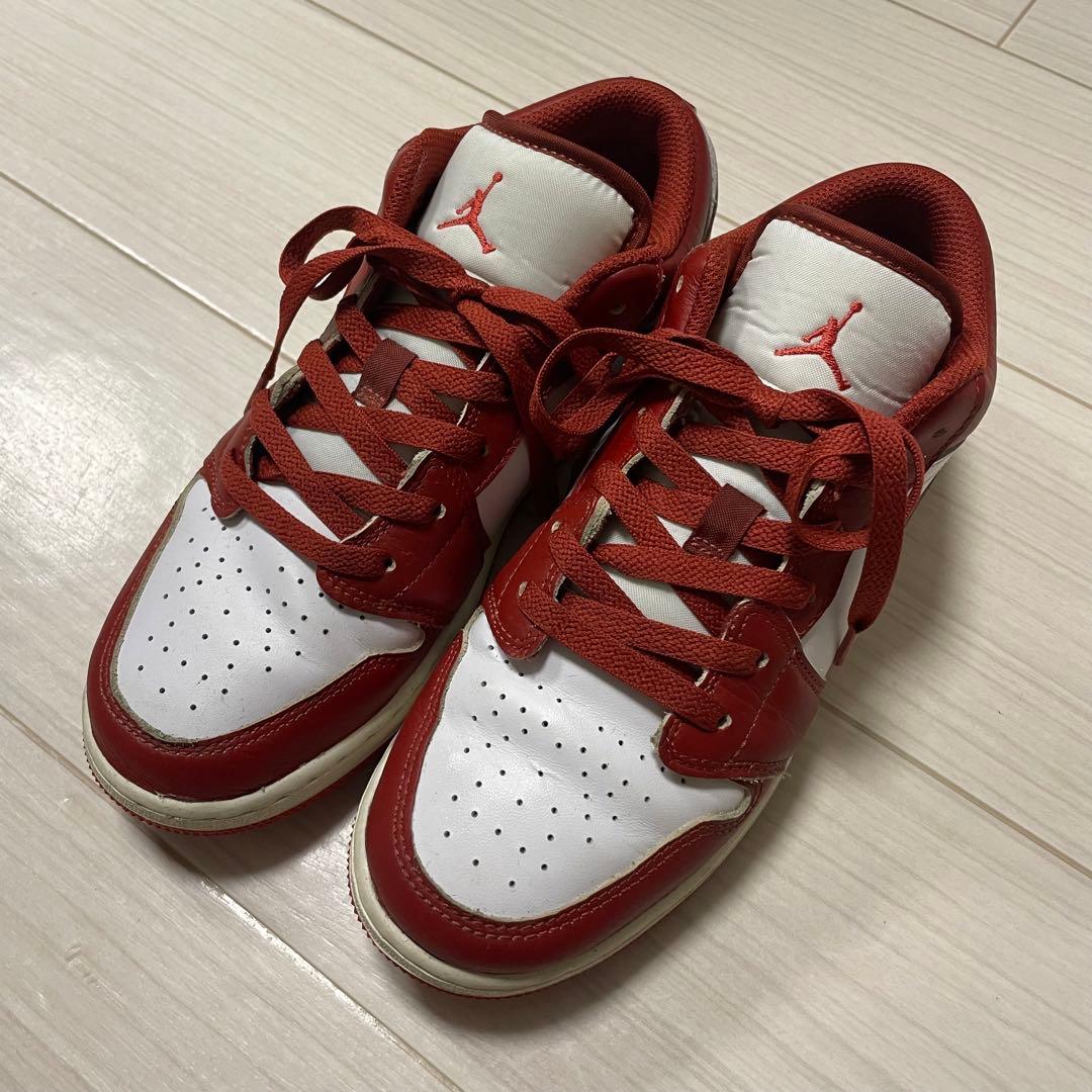 ナイキJORDAN BRAND AIR JORDAN 1 LOW SE (GS)