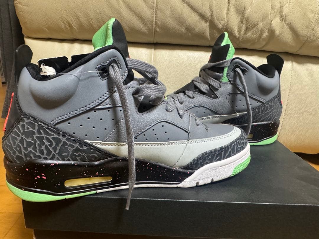 NIKE JORDAN SON OF LOW ジョーダン