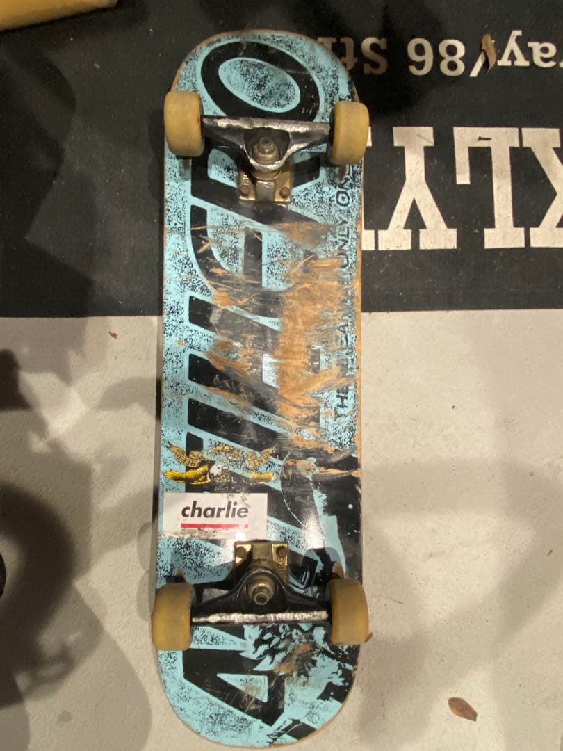 ANTIHERO アンチヒーロー スケボー VENTURE 8.0