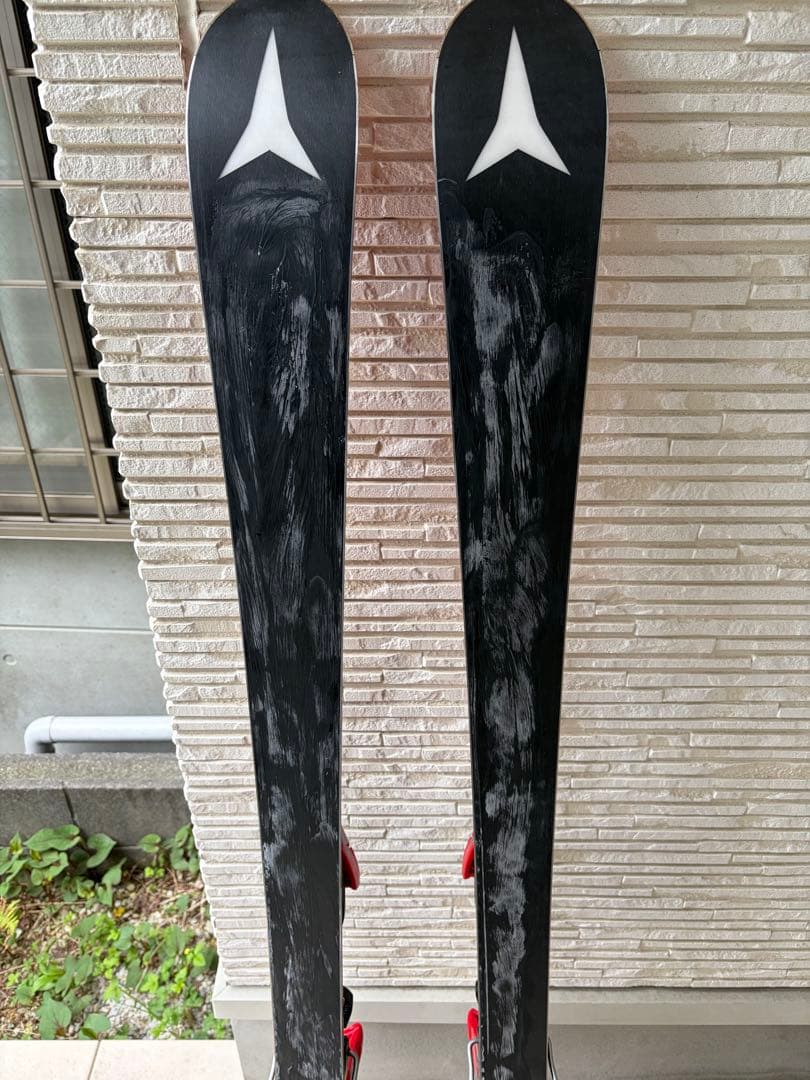 ATOMIC REDSTER J9 RS 140cm スキー板