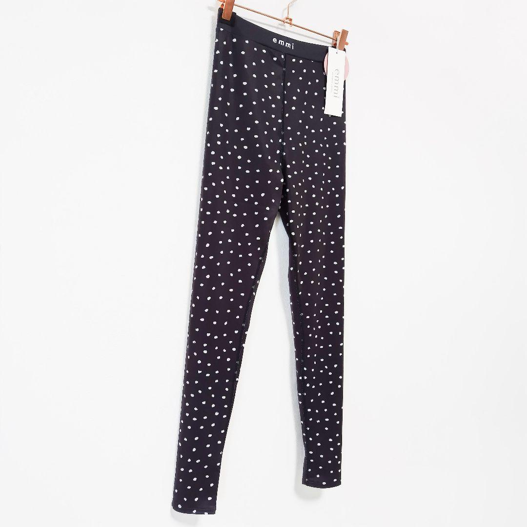 0≪現行品≫emmi yoga ドット柄レギンス 黒＊ヨガウェア バレエ ダンス