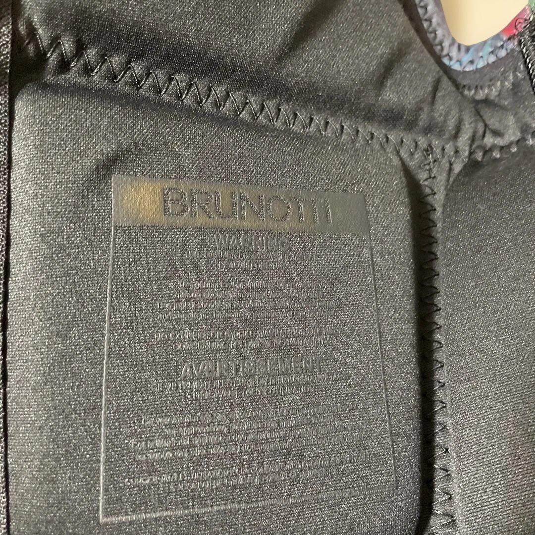 【極美品】BRUNOTTI（ブルノッティ）レディース インパクトベスト