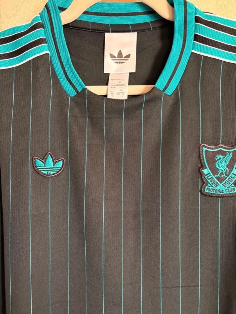 Liverpool 【新品未使用】TERRACE ICON ジャージー