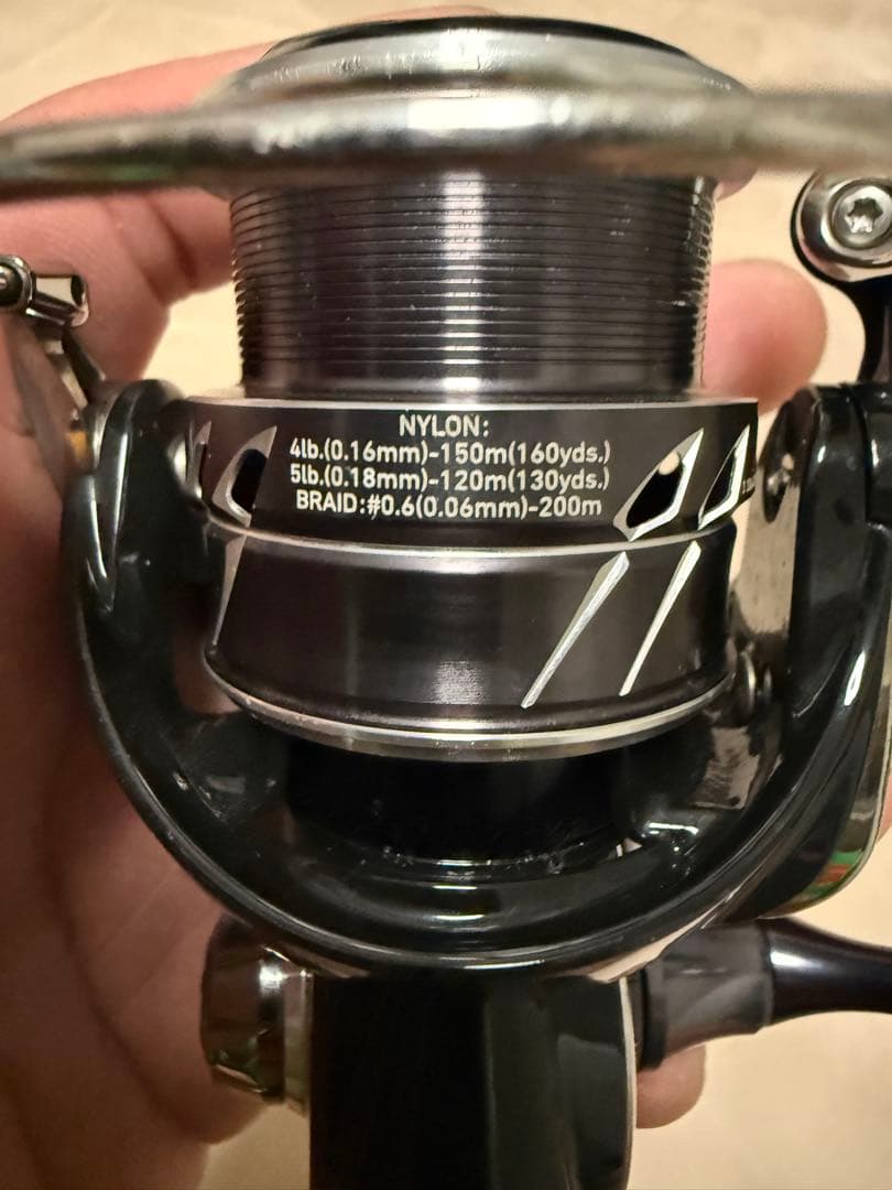 DAIWA ダイワ タトゥーラ LT2500S-XH-QD