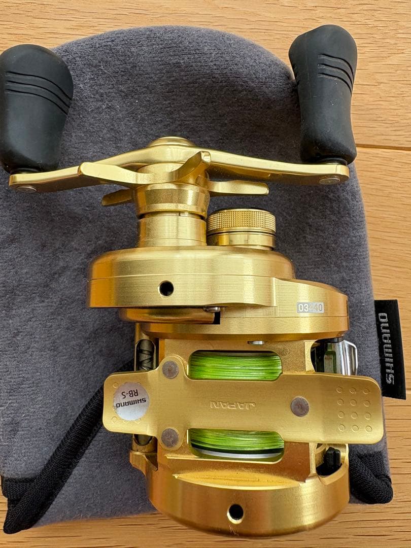リール SHIMANO 15 CALCUTTA CONQUEST 201HG