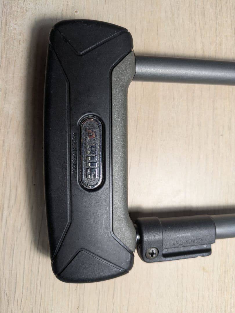 ABUS アブス GRANIT PLUS 640 U型ロック 鍵2本付き