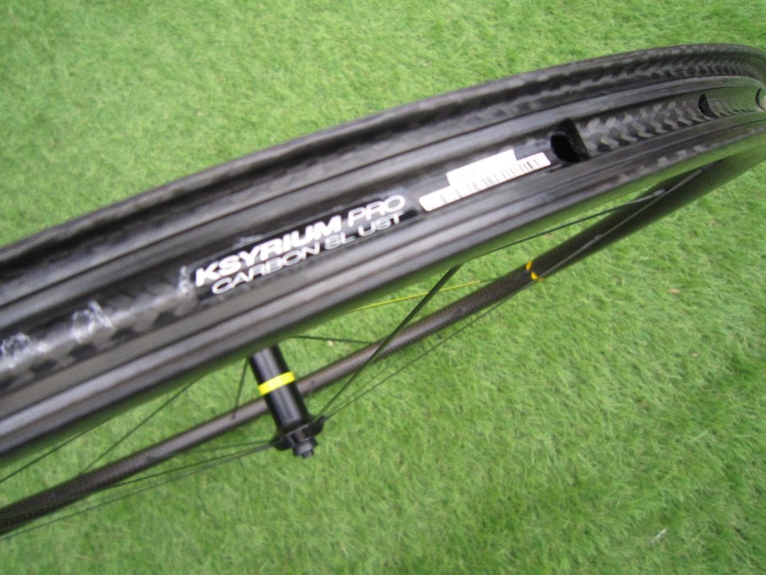 【美品】MAVIC Ksyrium Pro Carbon UST 前輪のみ