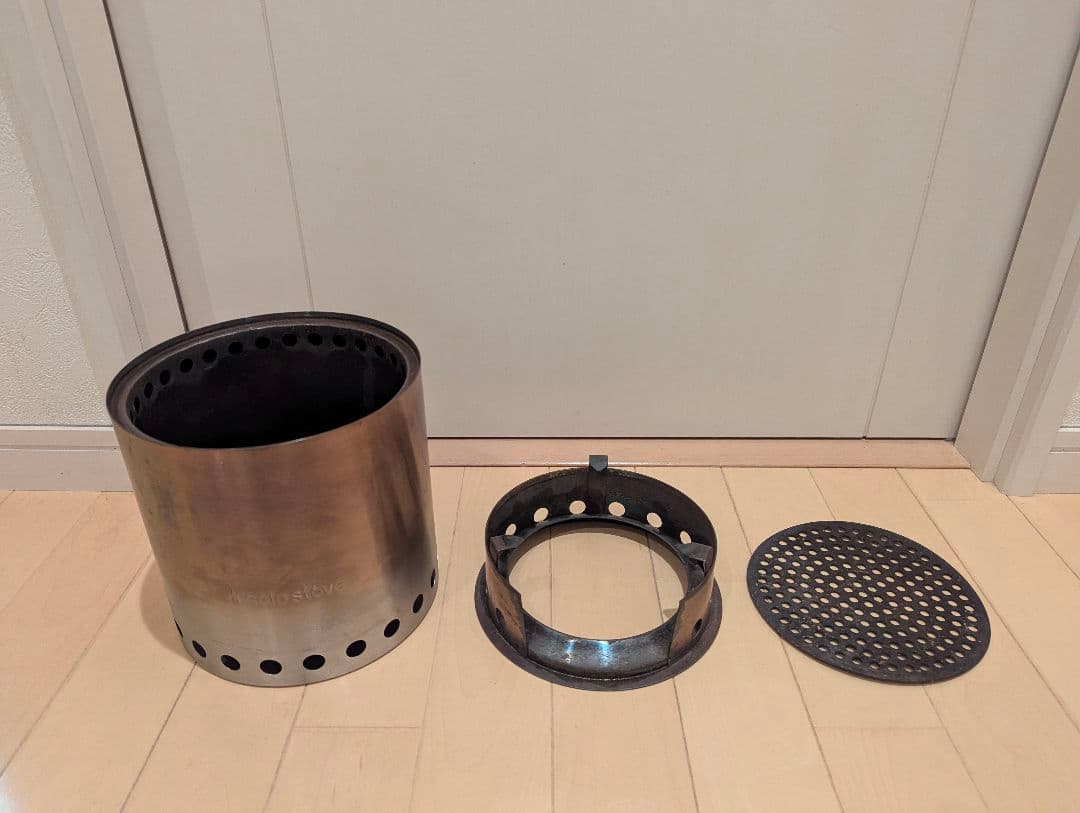 ソロストーブ　solo stove　キャンプファイヤー　ロストル付き
