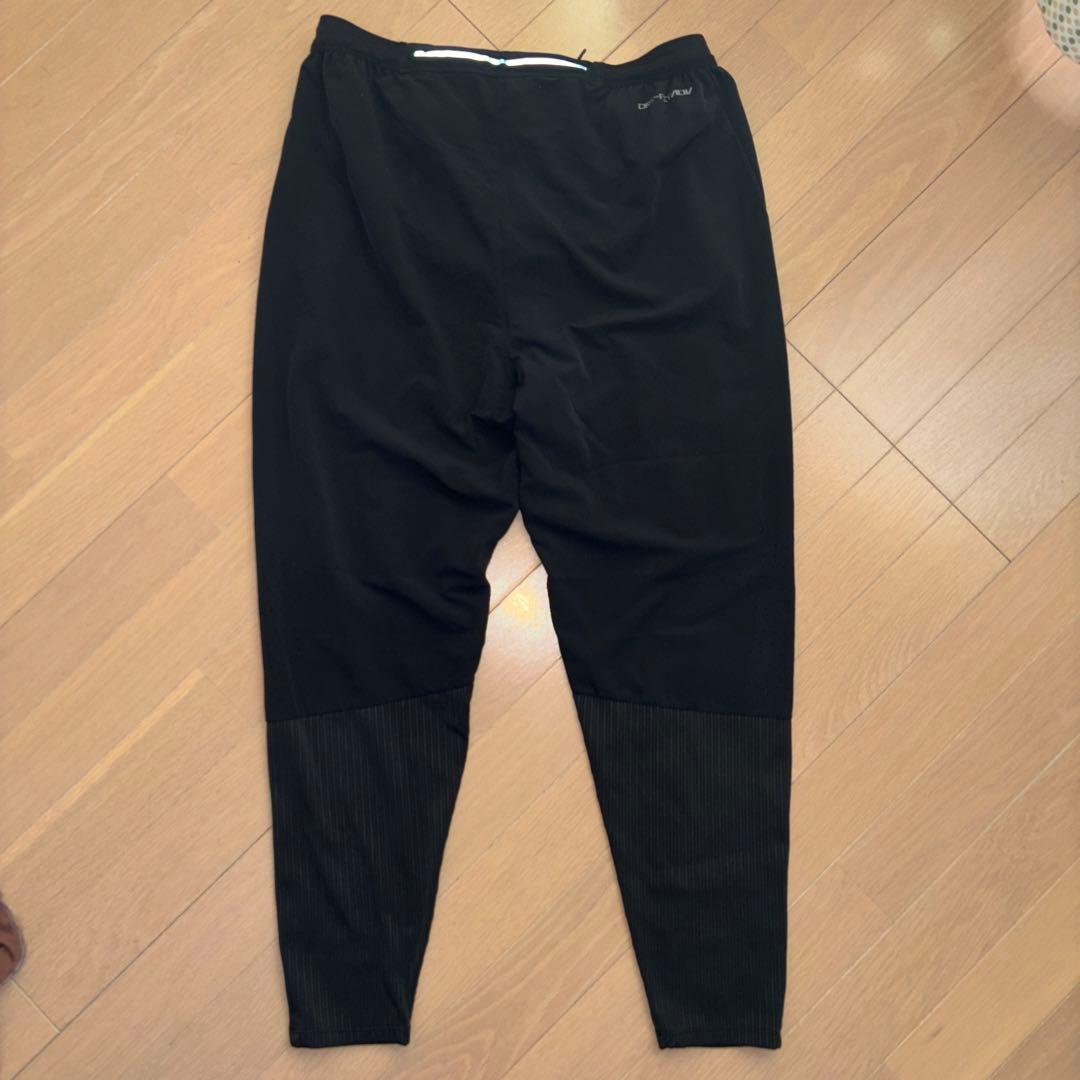 Nike エアロスイフトパンツ L