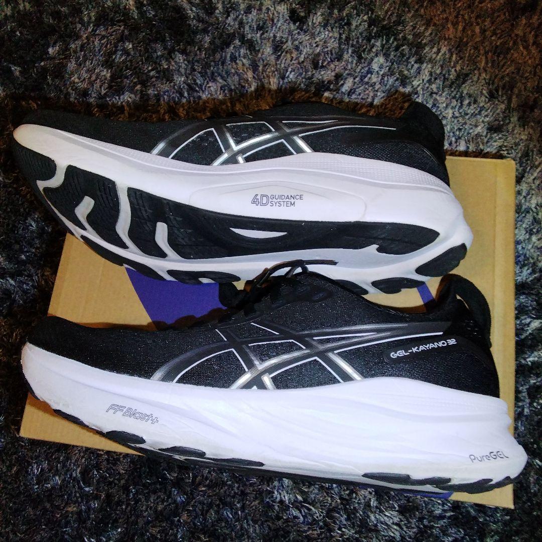 ASICS GEL-KAYANO 32 ゲルカヤノ32