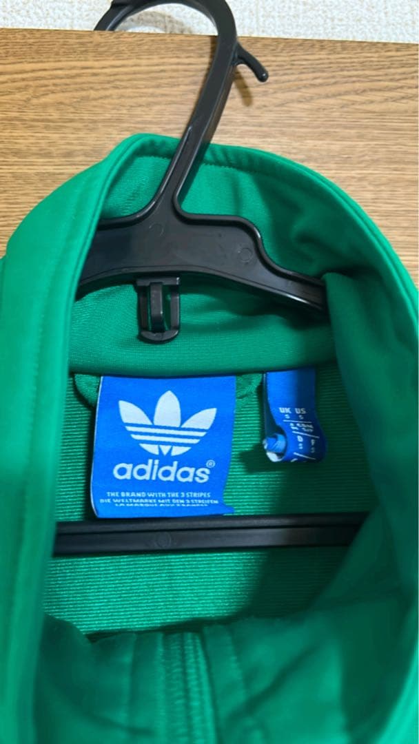 adidas グリーン ジャージ ジャケット
