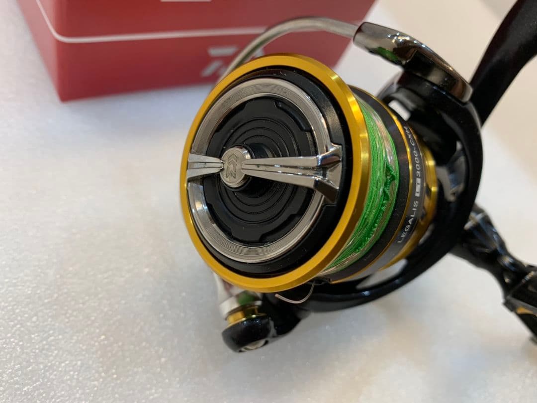 ダイワ　スピニングリール　18レガリス LT3000-CXH