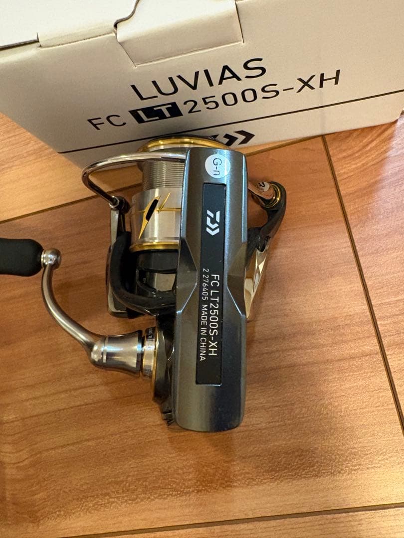 DAIWA 20ルビアスFC LT2500S-XH スピニングリール