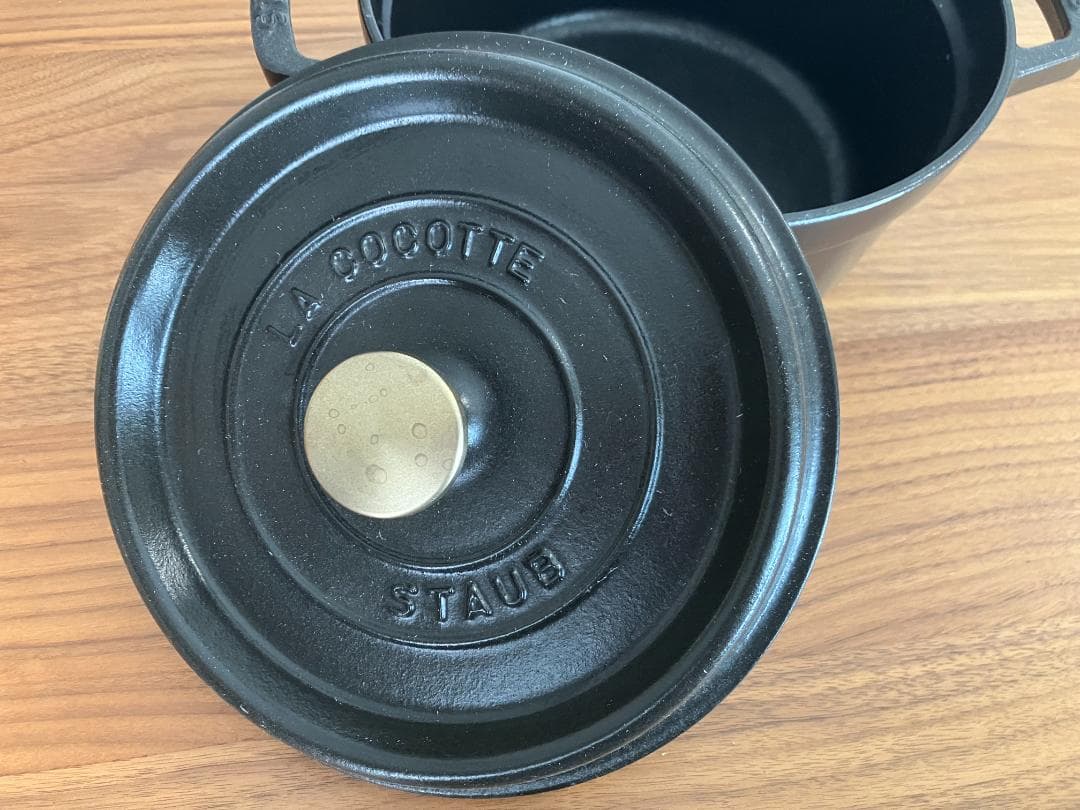 ハ*ミ様 人気の鋳物ホーロー鍋★Staub ストウブ ピコ・ココット 20cm（