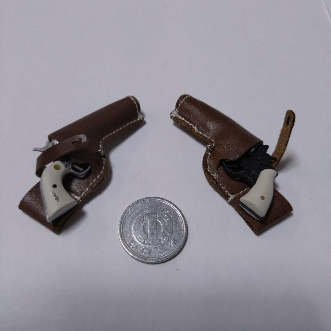 1/6DID・DAMTOYSパットン将軍エングローブ入コルトSAA&M27