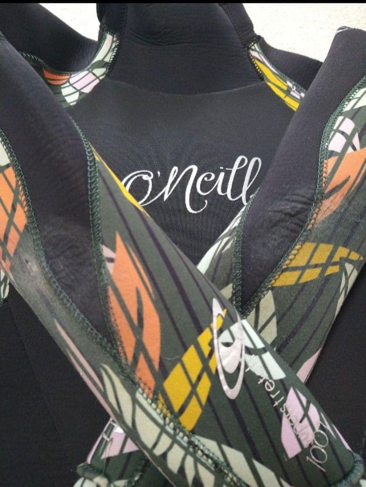 O'NEILL オニール ウェットスーツ フルスーツ ガールズ ボーイズ US8
