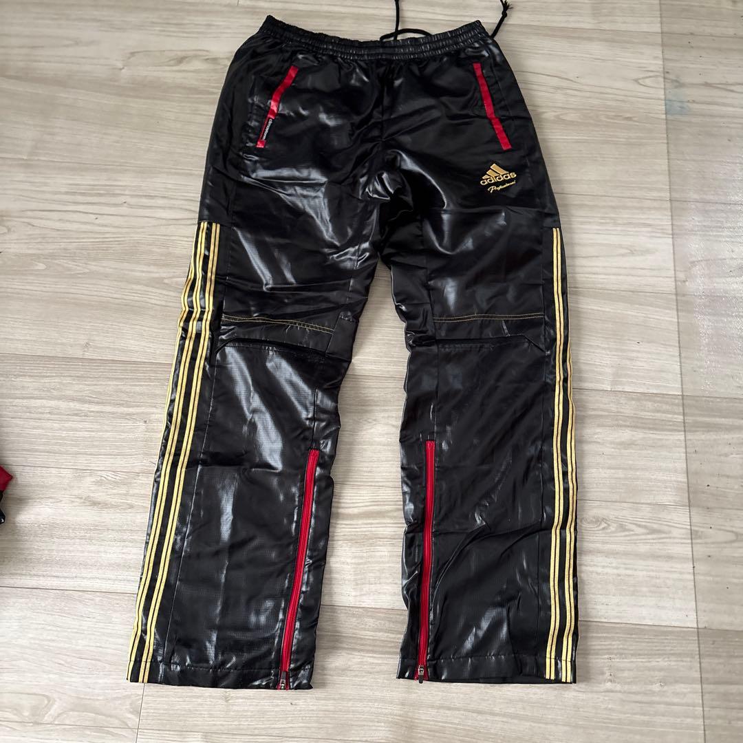 adidas ジャージ 黒/赤 長袖パンツ付きS size