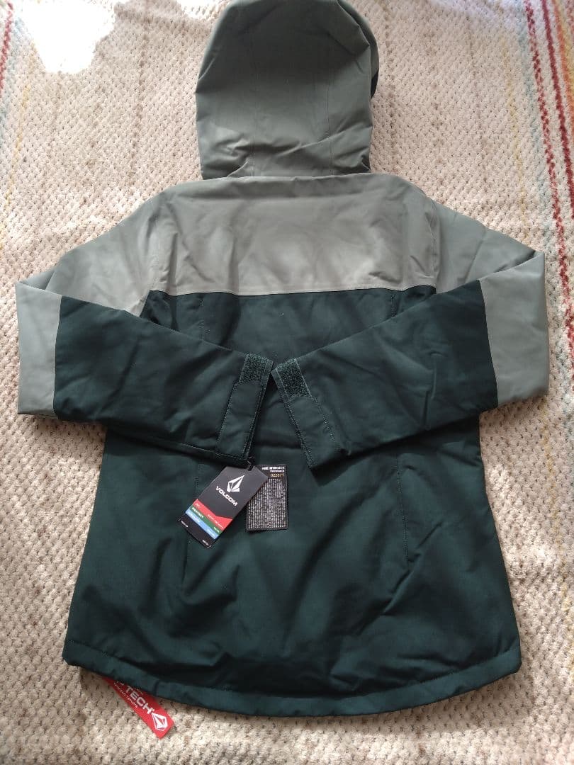 K*K様 新品未使用 VOLCOM 上下セット JACKET BIB OVERA