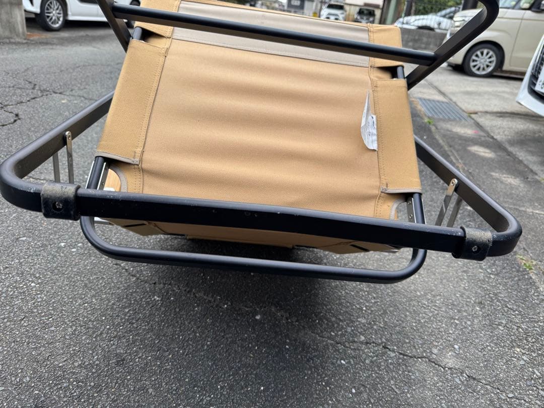 ベージュ リクライニングチェア ヘッドレスト付き
