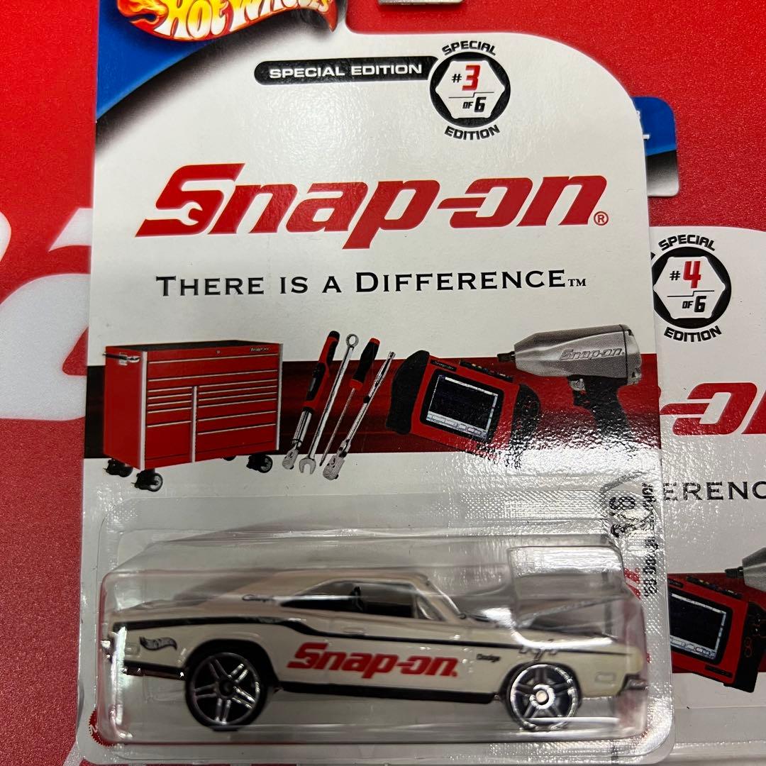 スナップオン　Hot Wheels ミニカー 4台セット 新品未使用