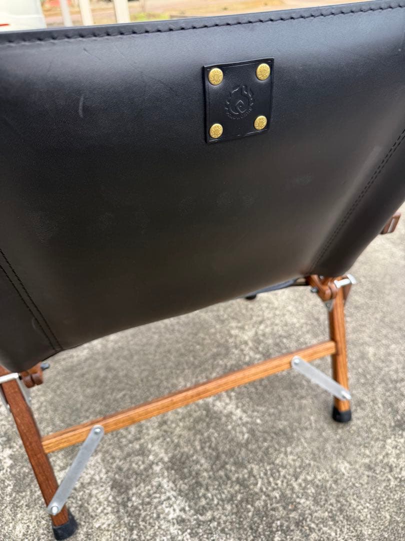 Black design x Pino works ローチェア　本革シート　黒