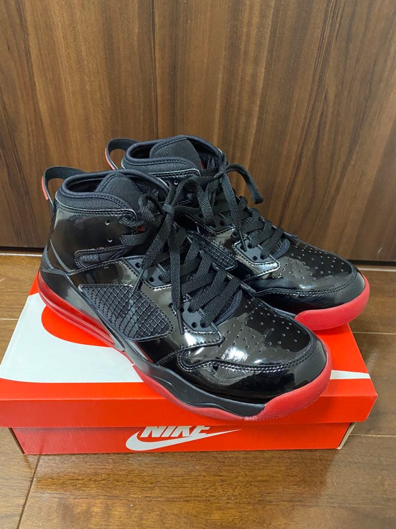 シューズ(男性用) NIKE Air Jordan MARS 270 BRED