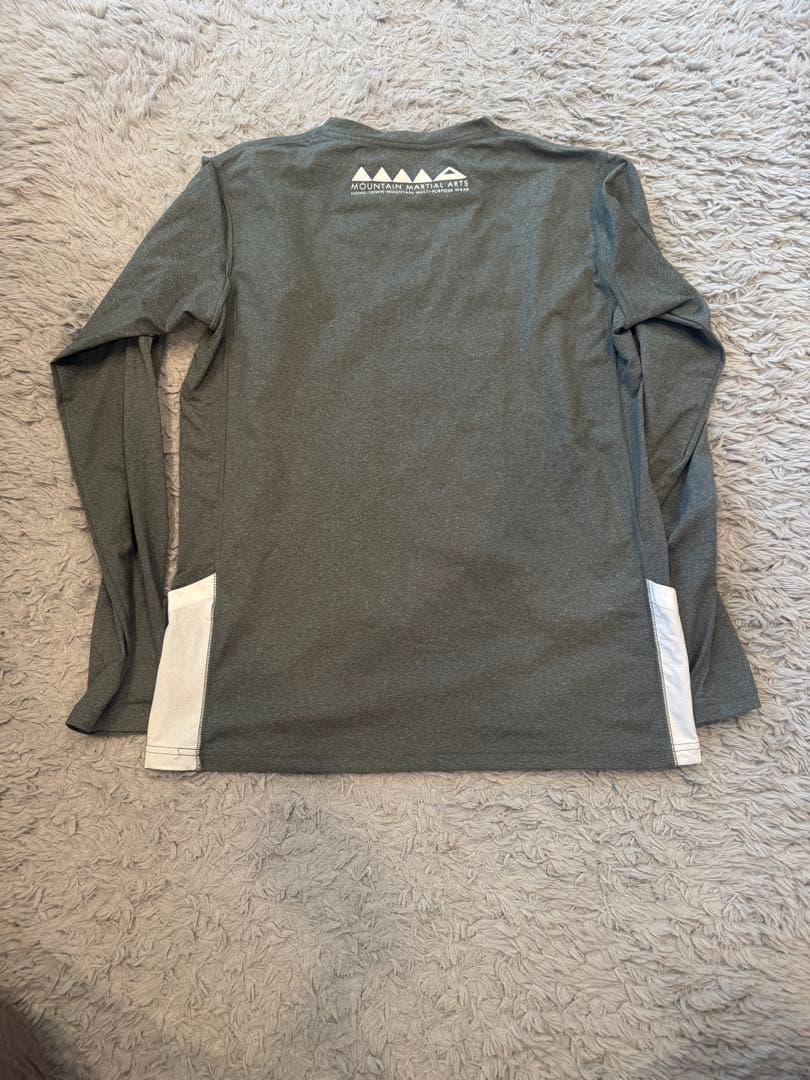 MOUNTAIN MARTIAL ARTS /ユニセックスロングＴシャツ