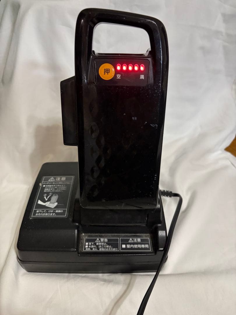 Panasonic 電動自転車充電器　NKJ06921