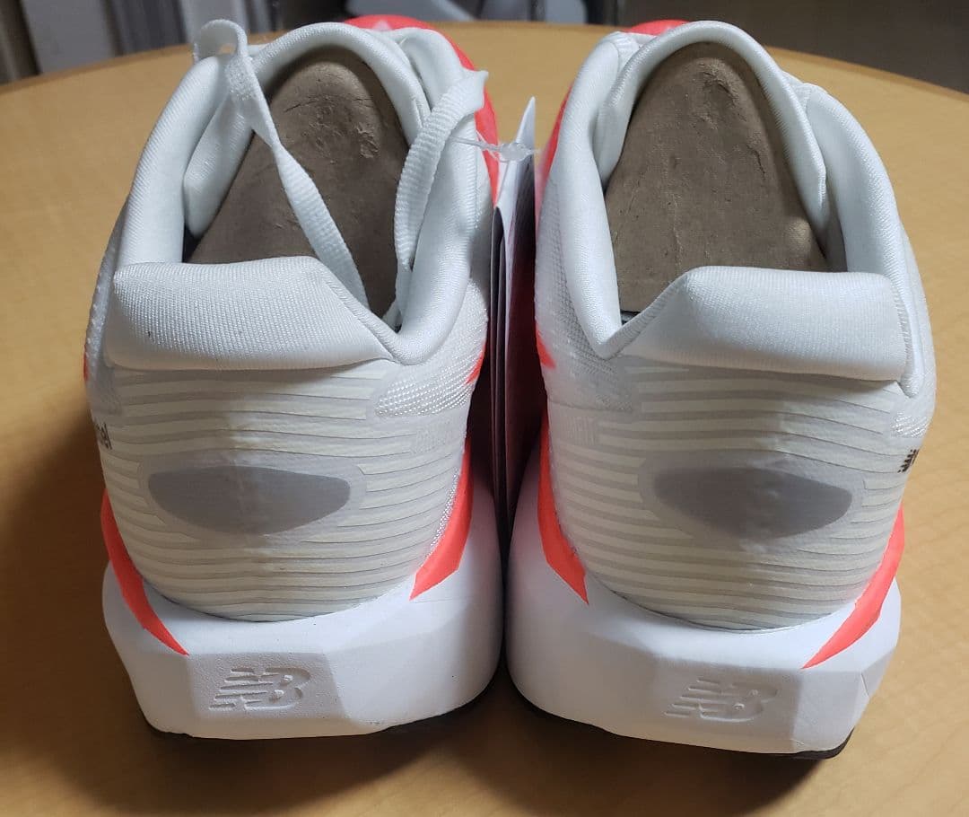 スパイク・シューズ New Balance FuelCell Rebel 26.0cm