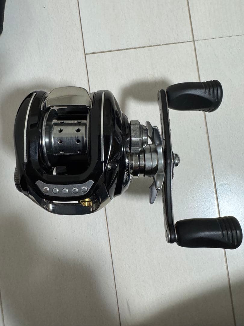 ダイワ　T.D.ジリオン　7.3リミテッド　100L
