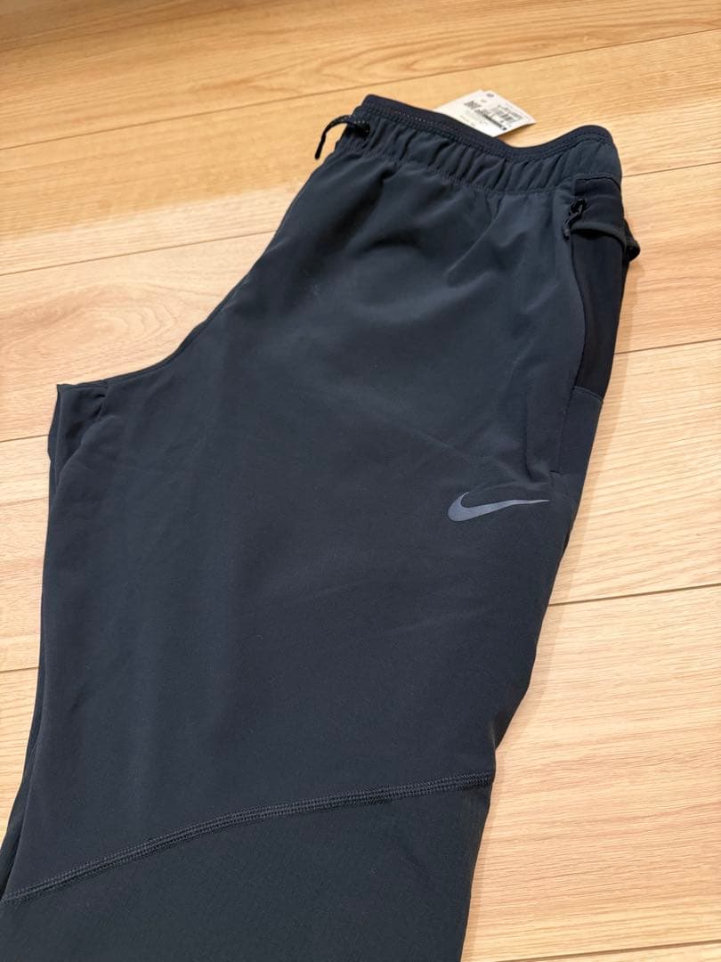 NIKE ランニングパンツ　フェノムエリート