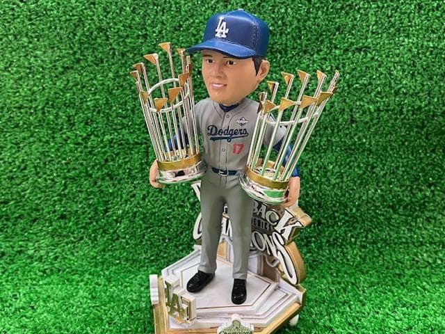 大谷翔平2025WS\"BACK TO BACK”CHAMPIONSフィギュア