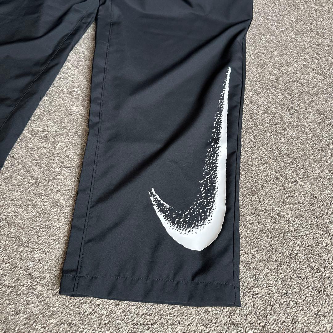 Nike 黒 ストレートレッグパンツ