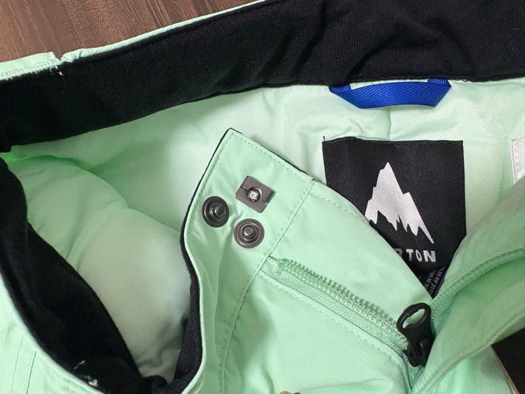 新品　BURTON JEWEL GREENスノーボードウェア上下セット