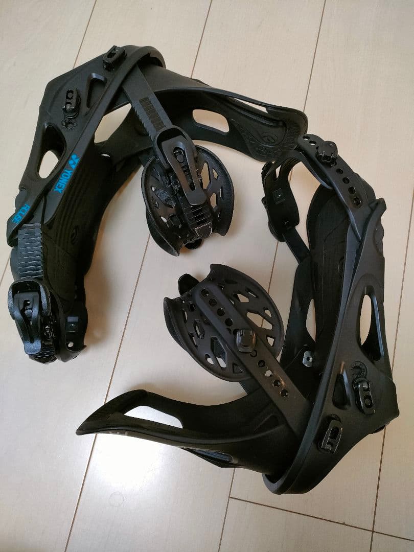 YONEX ROUSE Mサイズ FLUX TT　フラックス