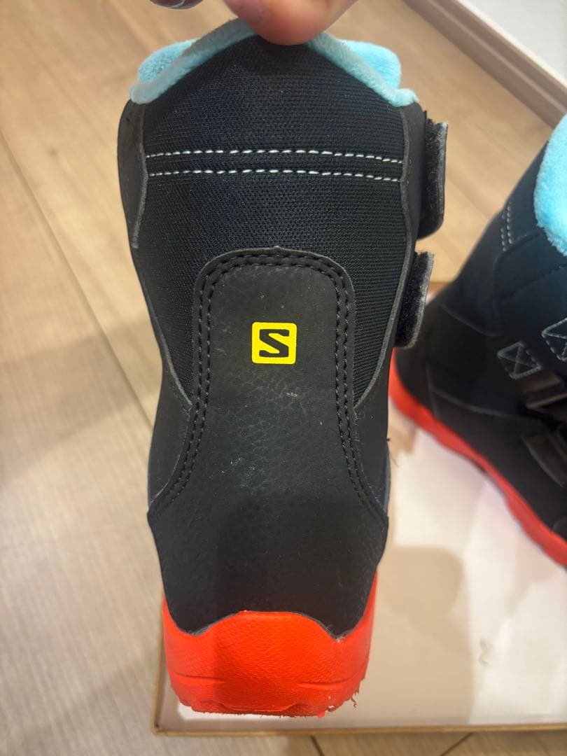 SALOMON 子ども用スノーボードブーツ 17センチ