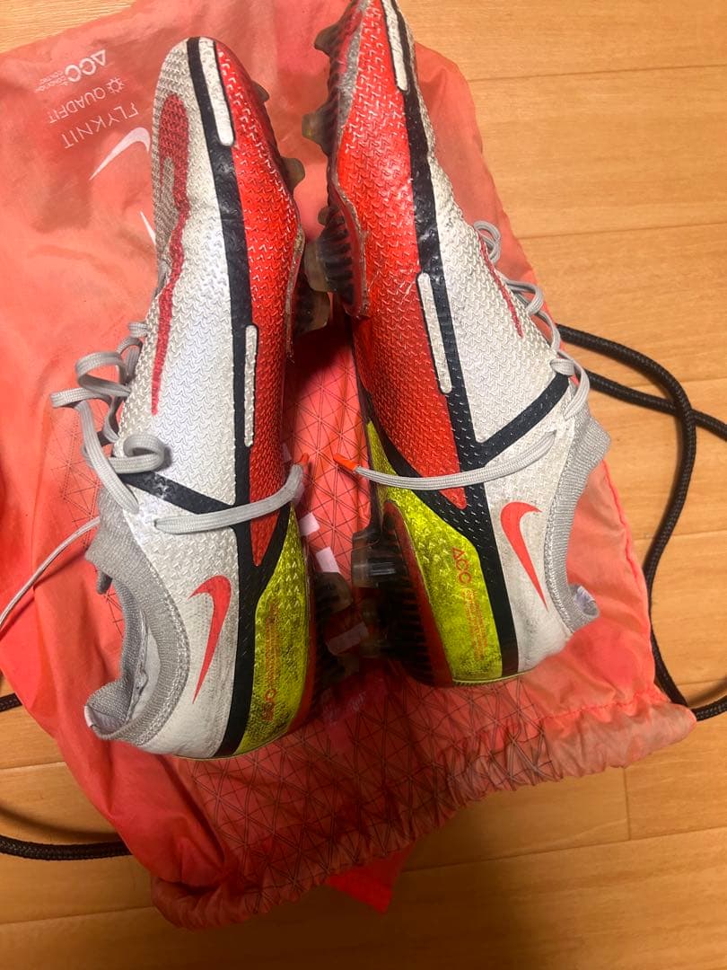 Nike Phantomサッカースパイク27cm