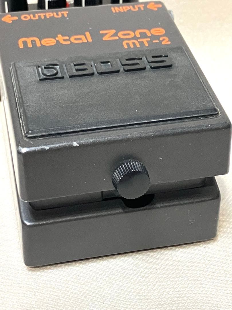 BOSS ボーズ　MT-2 l Zone メタルゾーン　エフェクター