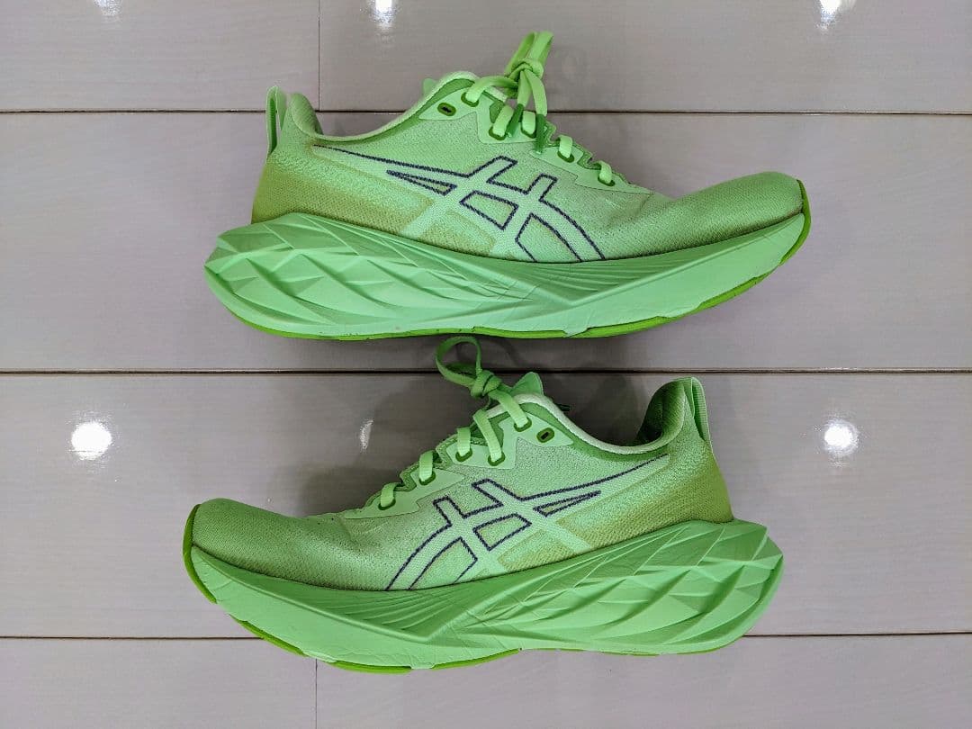 asics/アシックス　NOVABLAST 4/ノヴァブラスト4　26cm