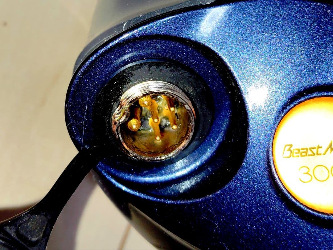 シマノ電動リール電動丸ビーストマスター3000美品オーバーホールメンテナンス済み