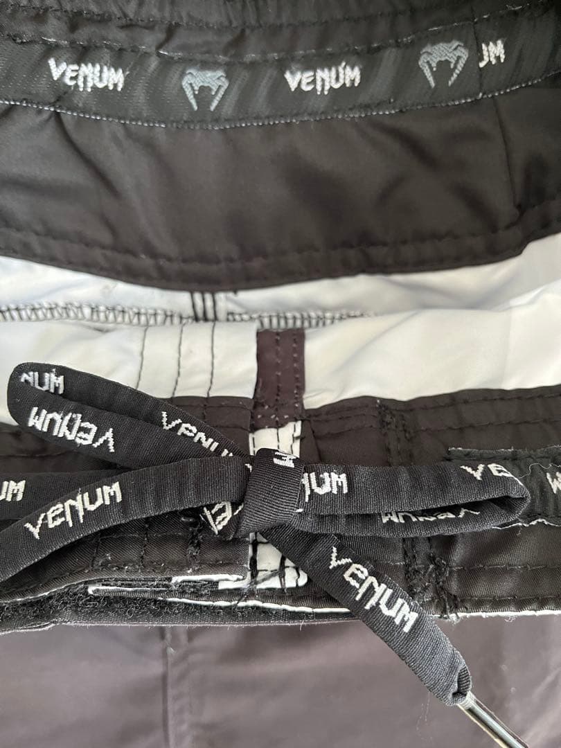 VENUM ヴェナムパンツ