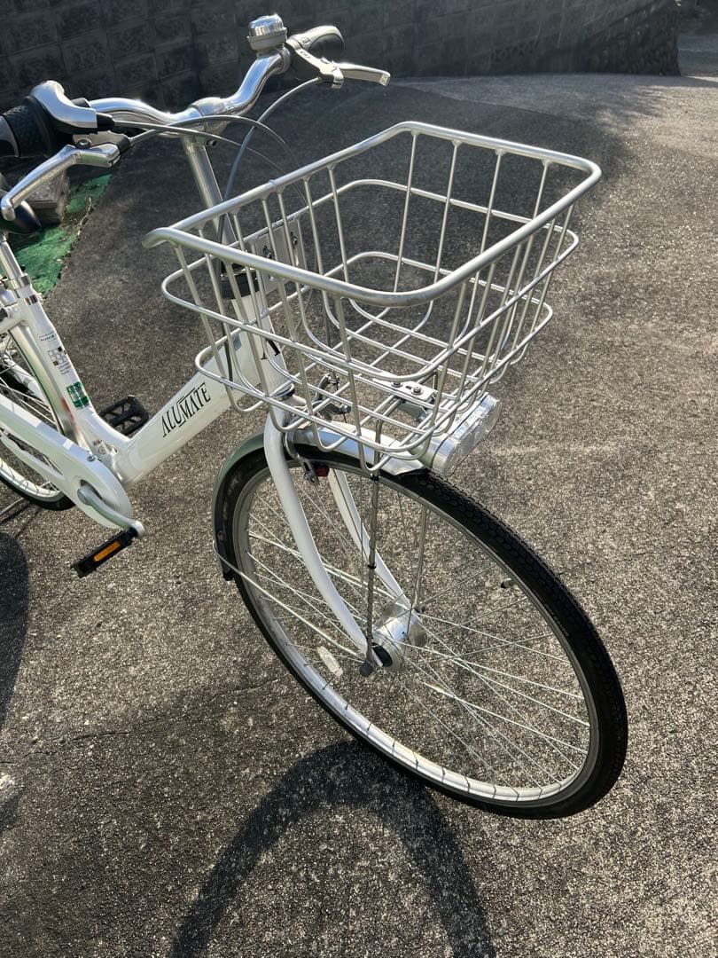 シティサイクル ホワイト フロントバスケット付き