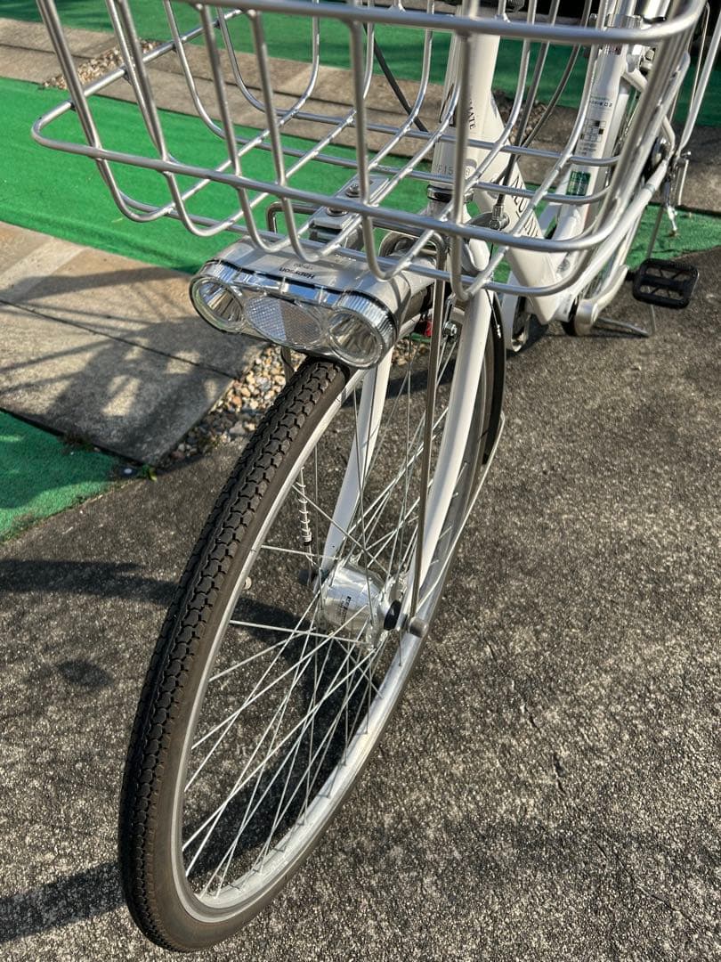 シティサイクル ホワイト フロントバスケット付き