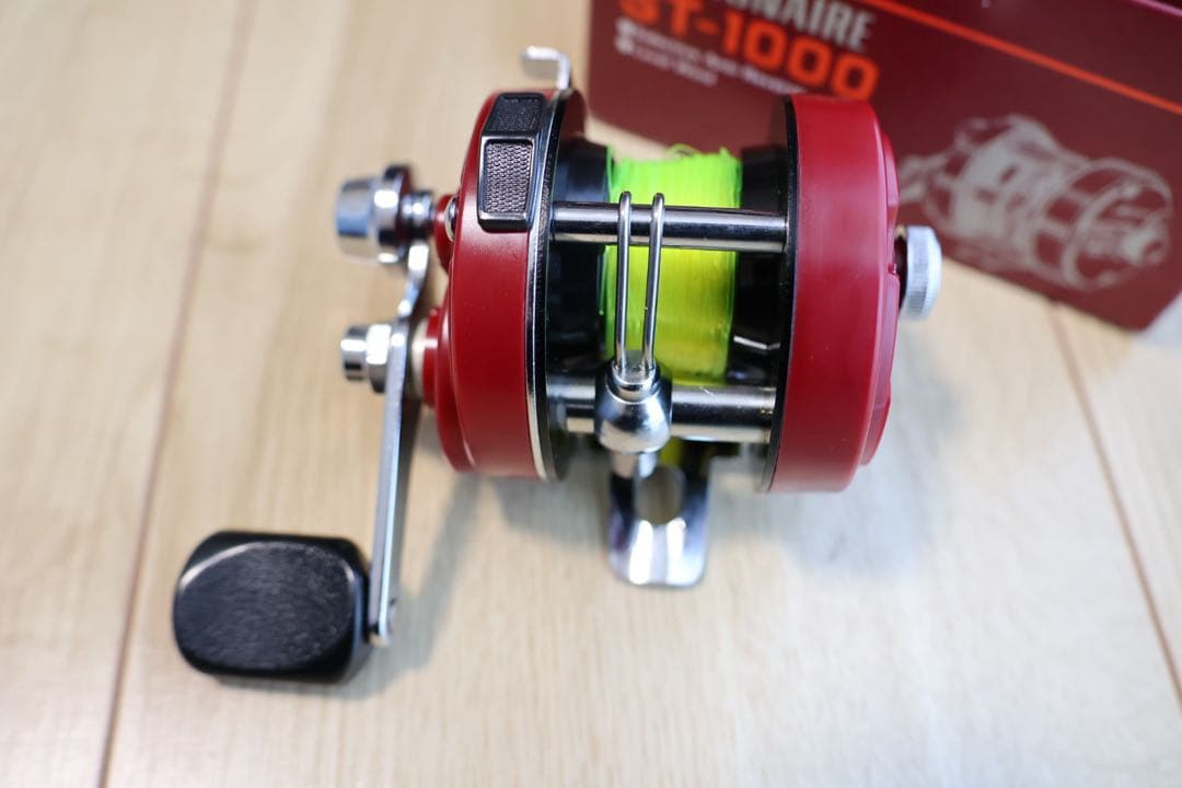 【希少・極美品】ダイワ ミリオネア ST-1000 箱・布袋付き オールドリール