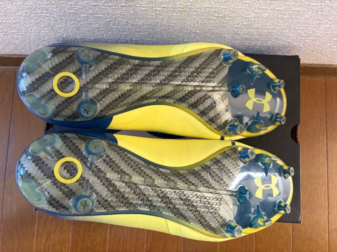 UNDER ARMOUR サッカーシューズ イエロー/ブルー